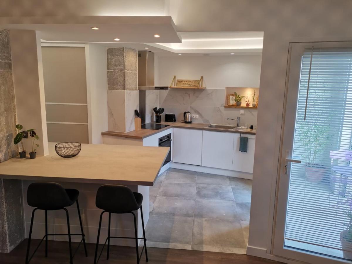 Tres Bel Appartement Central, Au Calme Avec Balneo Perpignan Exterior foto