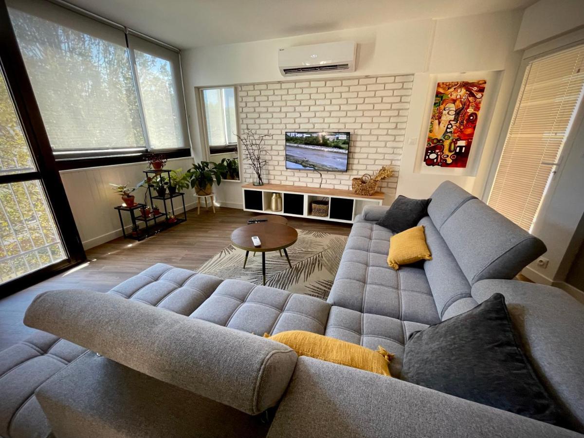 Tres Bel Appartement Central, Au Calme Avec Balneo Perpignan Exterior foto